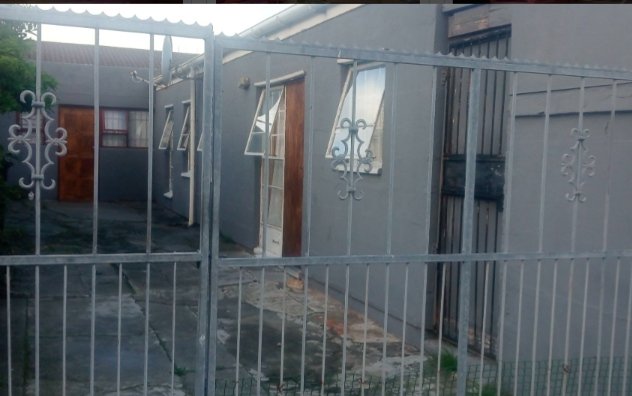 3 Bedroom Property for Sale in Eastridge Western Cape